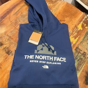 NWT North Face Men’s Hoodie